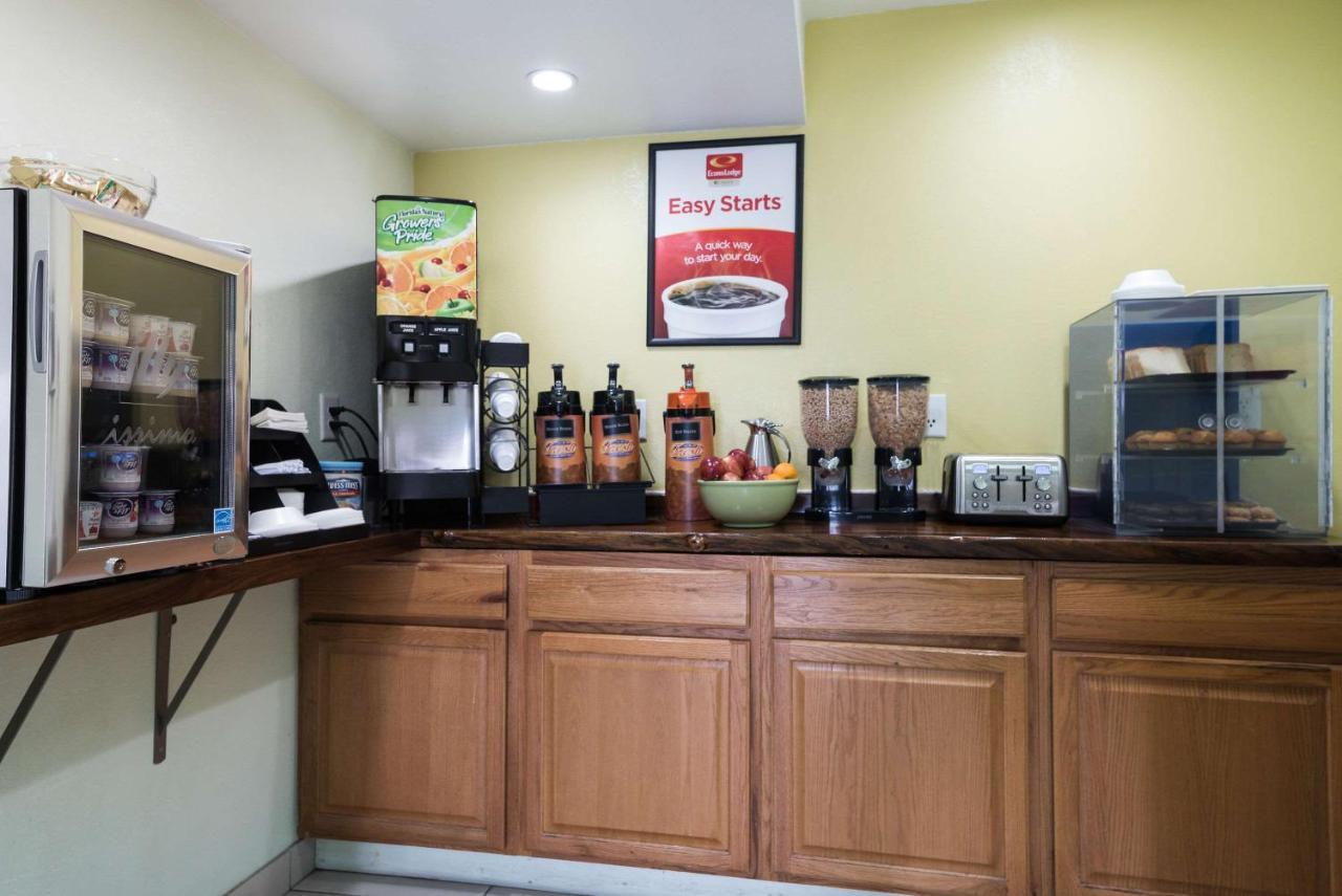 Econo Lodge Inn & Suites Williams - Grand Canyon Area Eksteriør billede