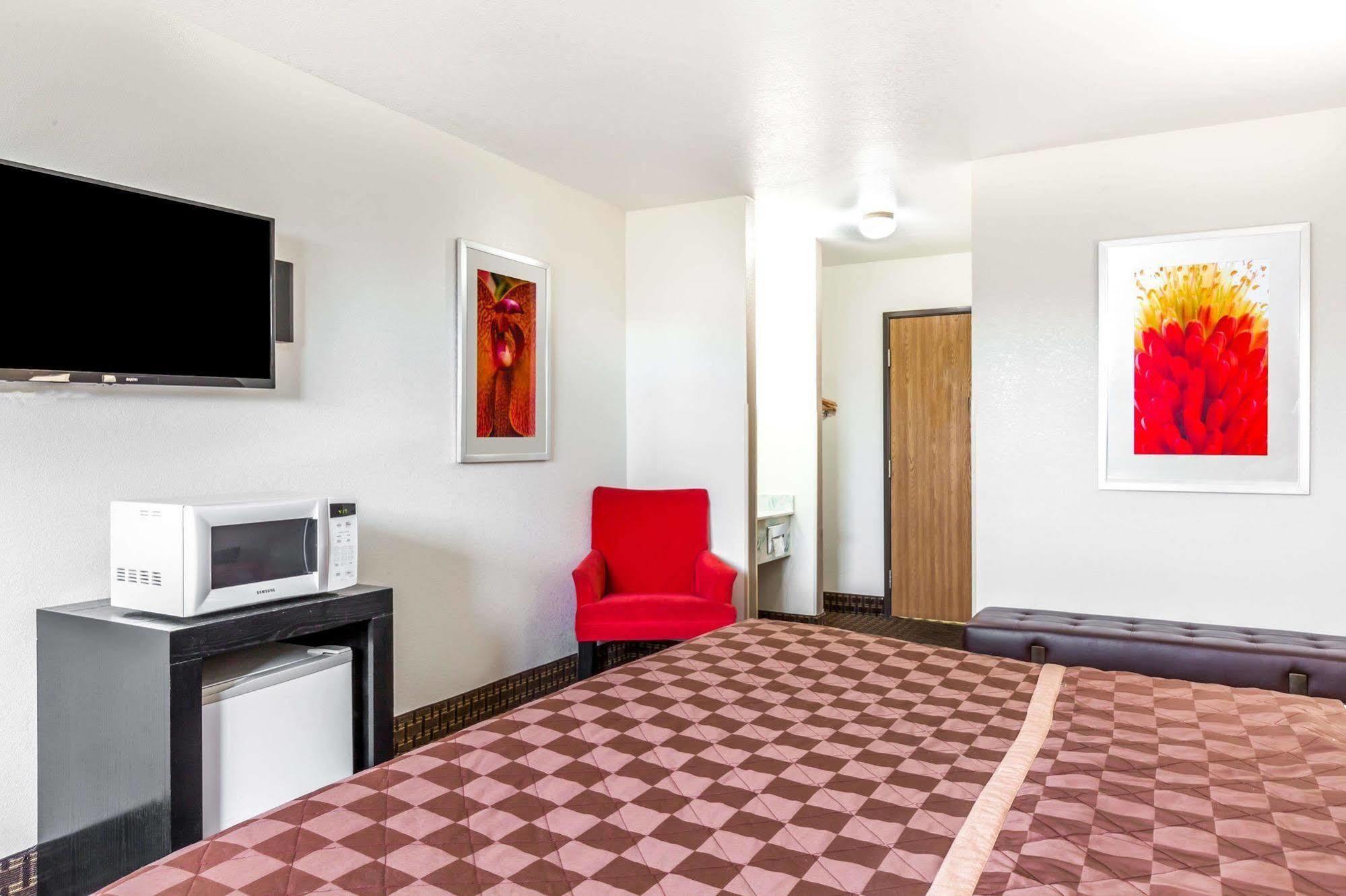 Econo Lodge Inn & Suites Williams - Grand Canyon Area Eksteriør billede