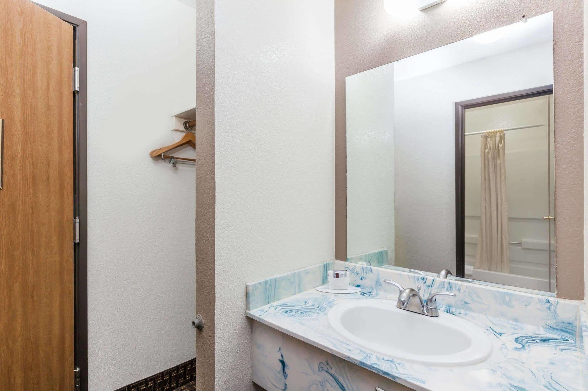 Econo Lodge Inn & Suites Williams - Grand Canyon Area Eksteriør billede